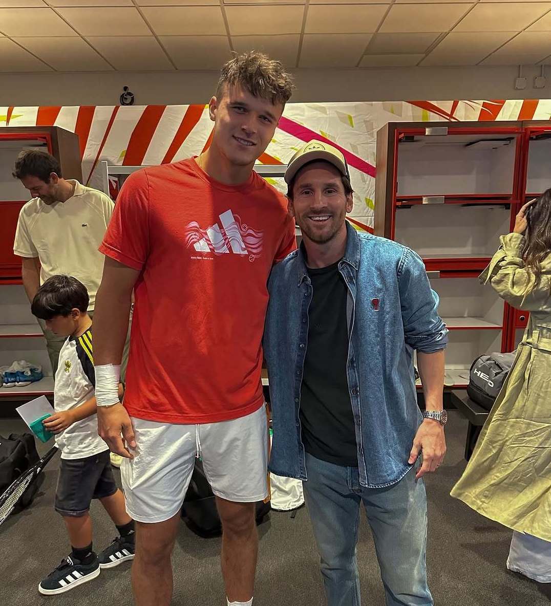 网球冠军谈赢球：因为跟梅西握手后不洗手！